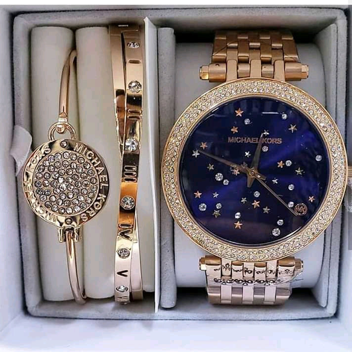 Michael Kors Female Rose gold 3in1set studded chain wrist watch